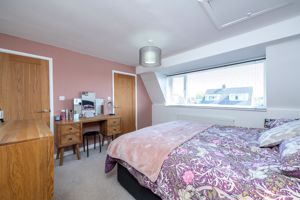 Master bedroom- click for photo gallery